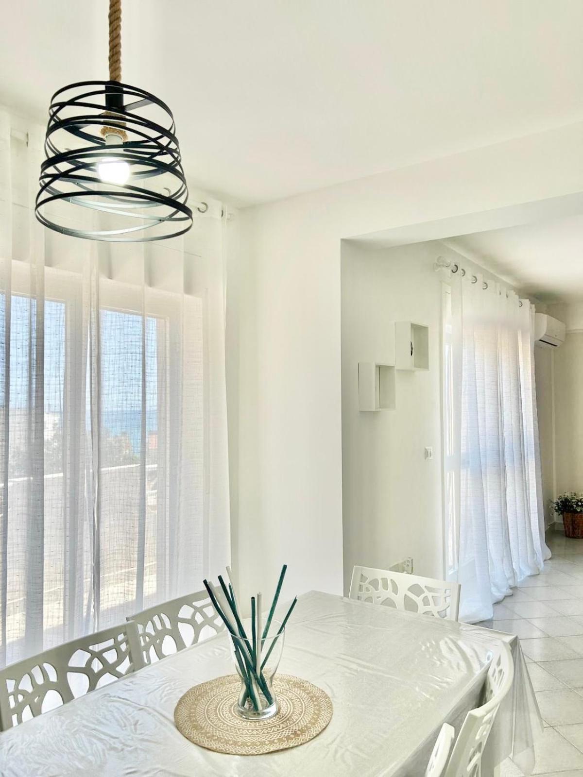 Villa Andromeda Apartments Реальмонте Екстер'єр фото
