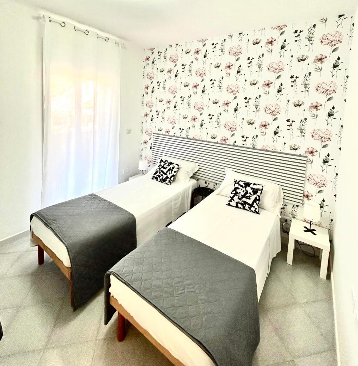 Villa Andromeda Apartments Реальмонте Екстер'єр фото