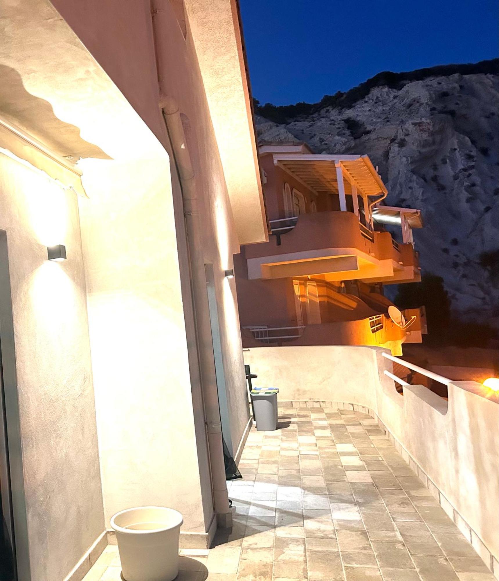 Villa Andromeda Apartments Реальмонте Екстер'єр фото